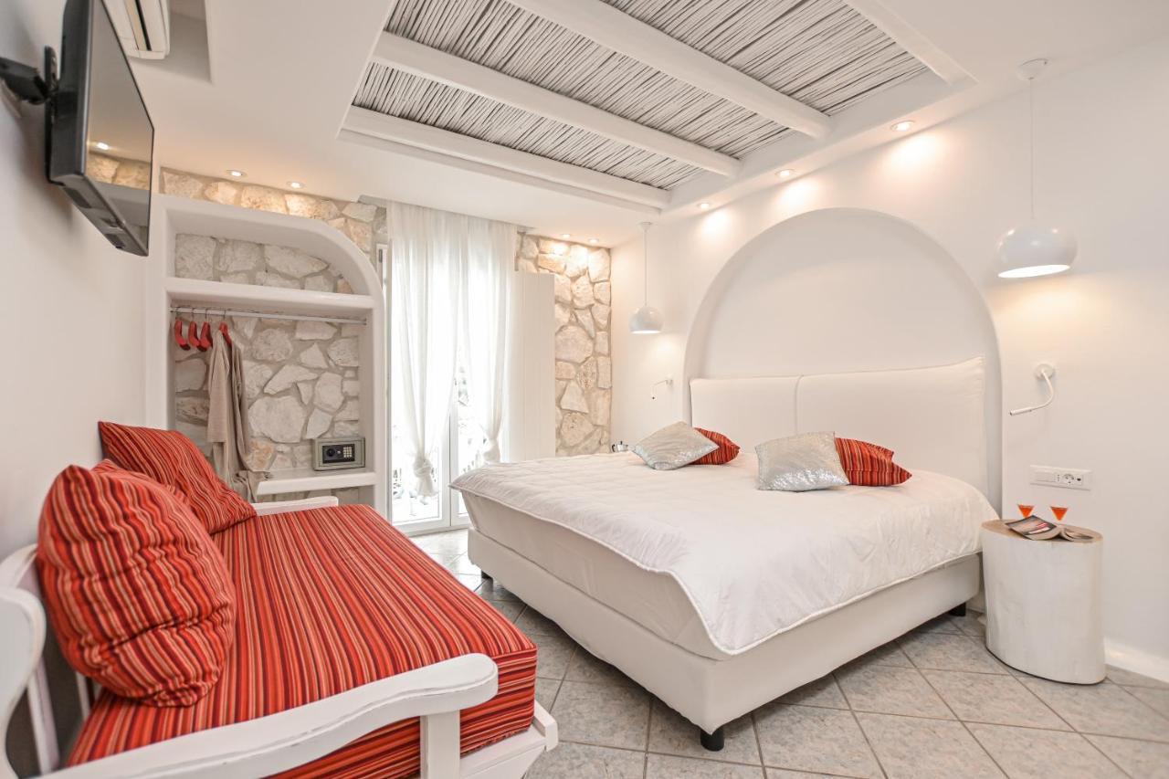 Naxos Evilion Luxury Apartments & Suites Naxos City エクステリア 写真