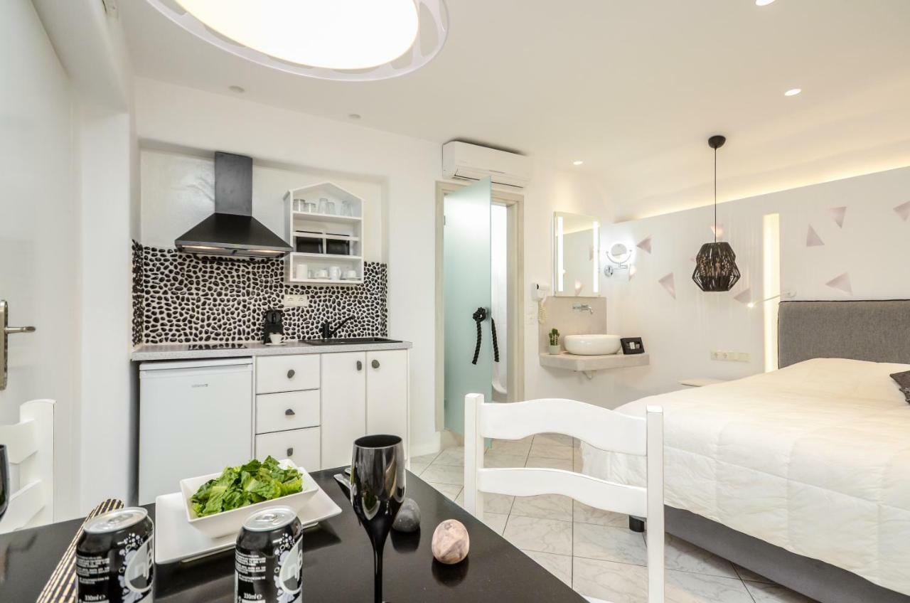 Naxos Evilion Luxury Apartments & Suites Naxos City エクステリア 写真